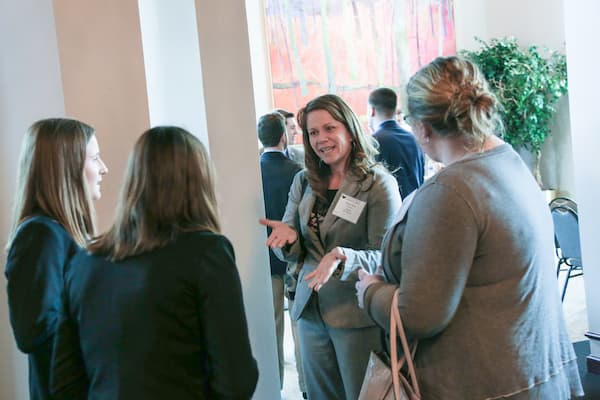 Students engage with professors at Business Week event