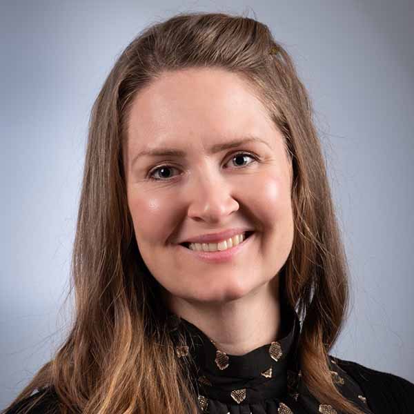 portrait of Patti Schevers