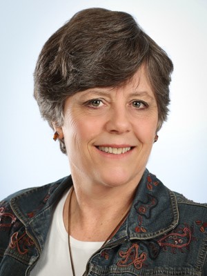 Image of instructor Lora Warner