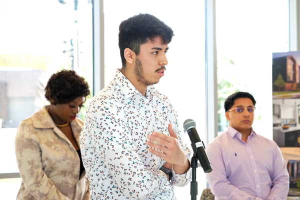 Student gives speach at Business Week event