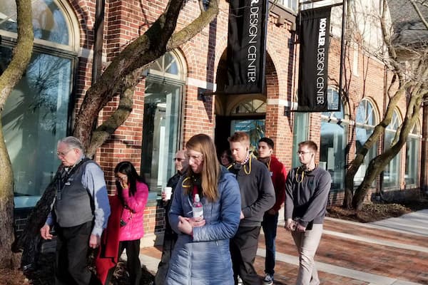 Students take a tour of Kohler Design Center
