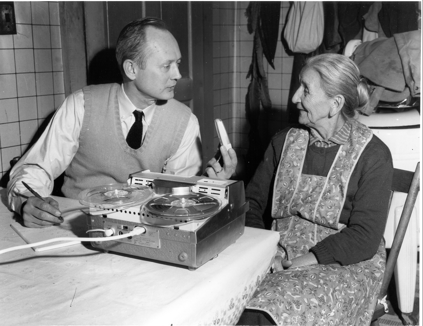 Floyd Lounsbury recording Lydia (Isaac) Green, a Cayuga speaker, in 1960