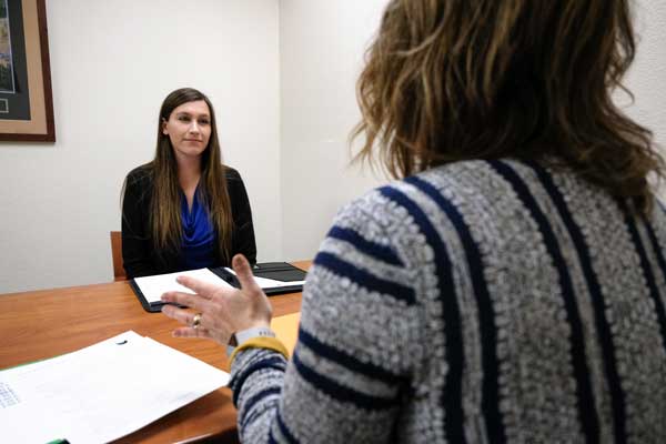 Student meeting with UW Green Bay staff