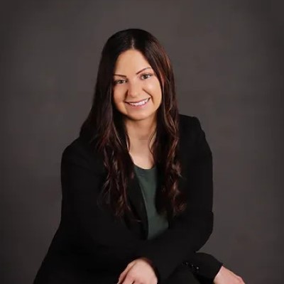 Instructor Jamie Schmitt