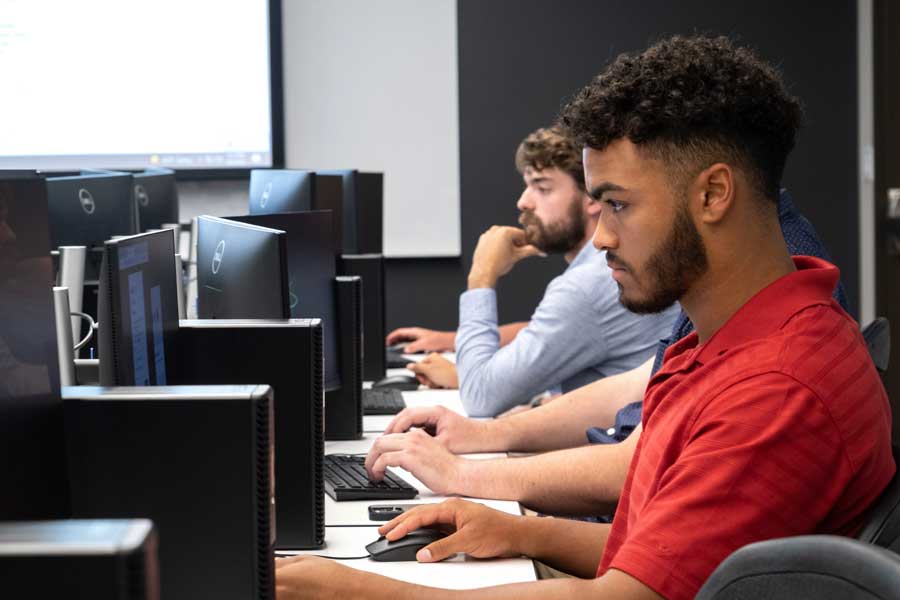 Students work in computer lab