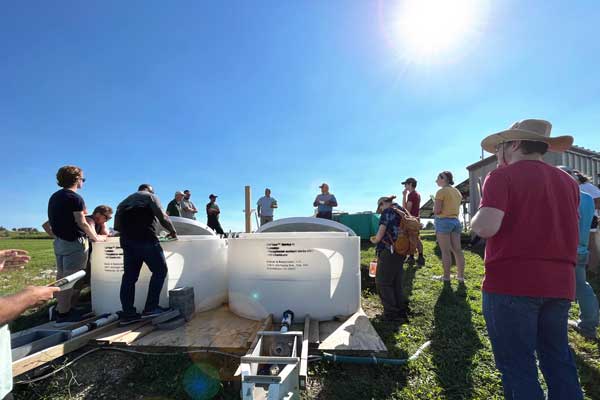 Students visit local farm