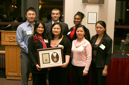 Manee Moua Distinguished Alumna