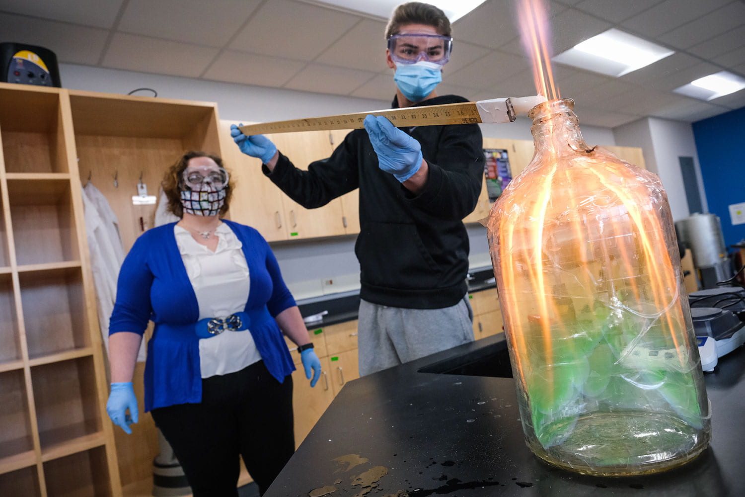 Image of science lab experiment during COVID