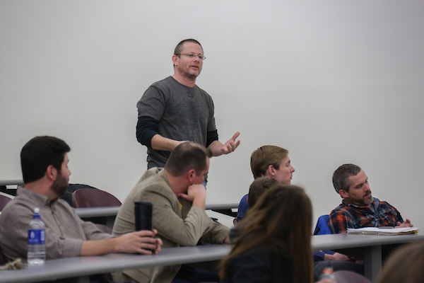 Active discussion in a classroom