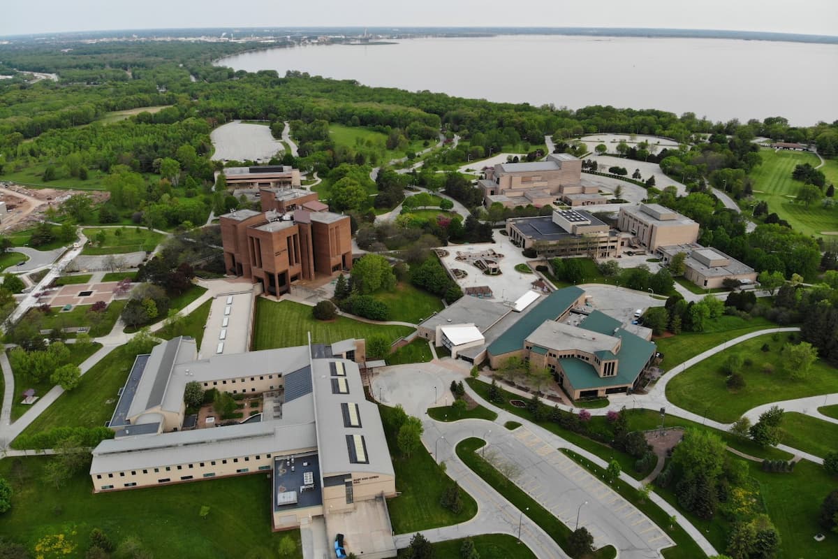 aerial of green bay campus