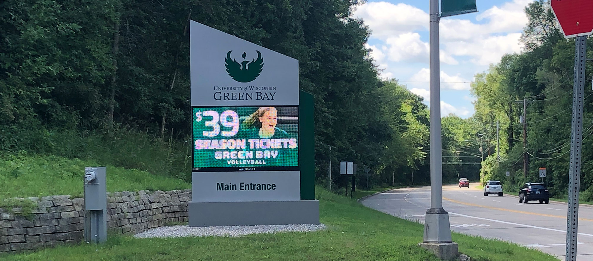 UW-Green Bay Main Entrance sign digital marquee board