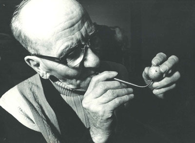 Richter prepares an egg specimen.
