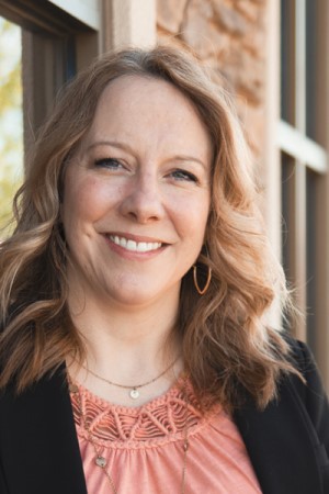 Instructor Katie Loehlein