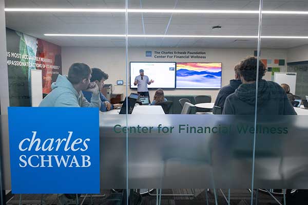 Students in the Schwab Center for Financial Wellness.