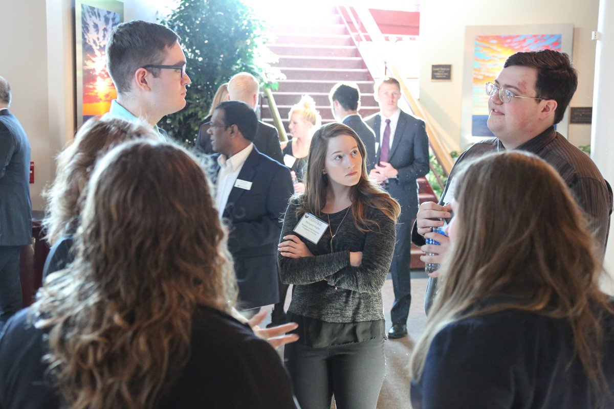 Students at the Business Week Dinner