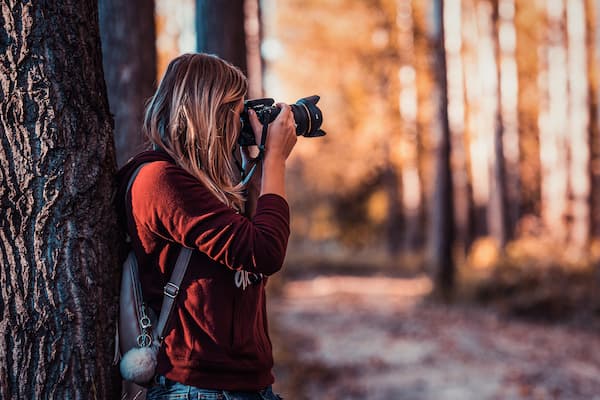 Student works on outdoor photography