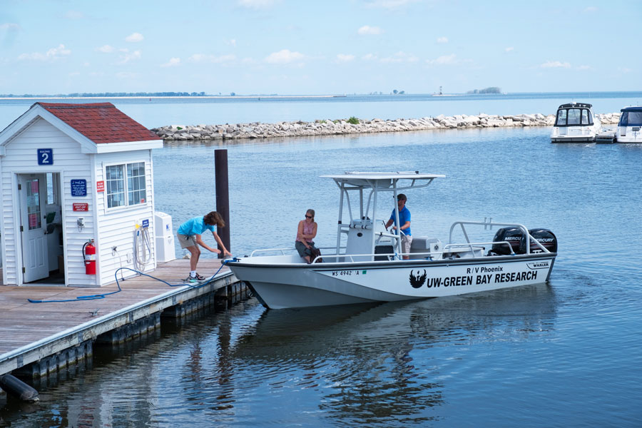 UW-Green Bay research boat launching into water