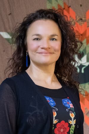 Lisa Pourpart instructor