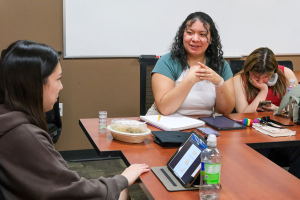 Students in First Nations Studies class