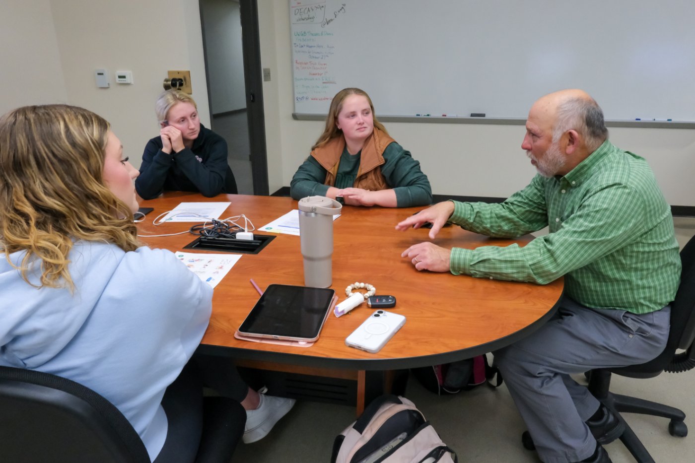 Student special topics project discussion with professor