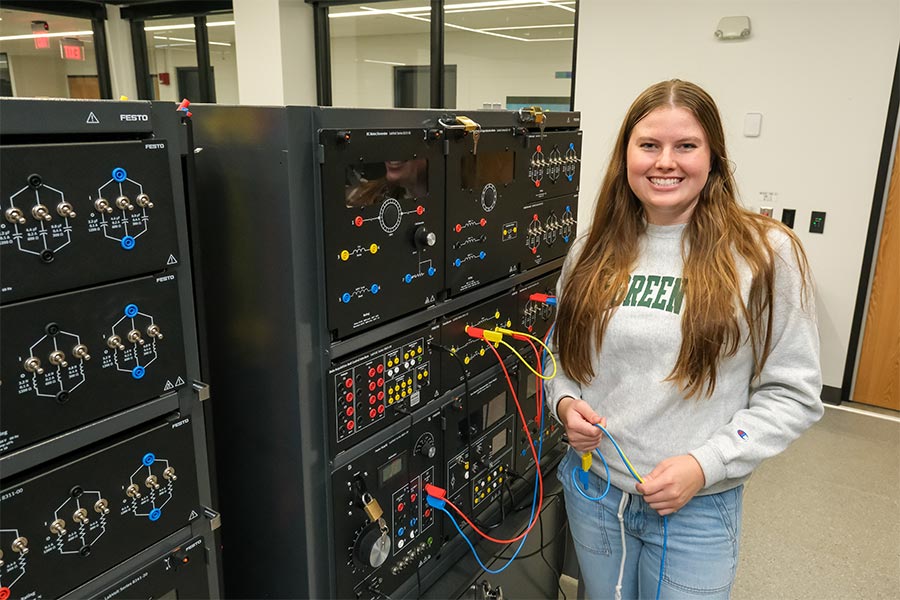 Chloe Meulemans in the uwgb Electrical Machines Lab